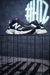 Tênis New Balance 9060 – Preto com Off-White e Detalhes Cinza na internet