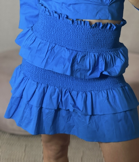 saia aquarella com babados em camadas