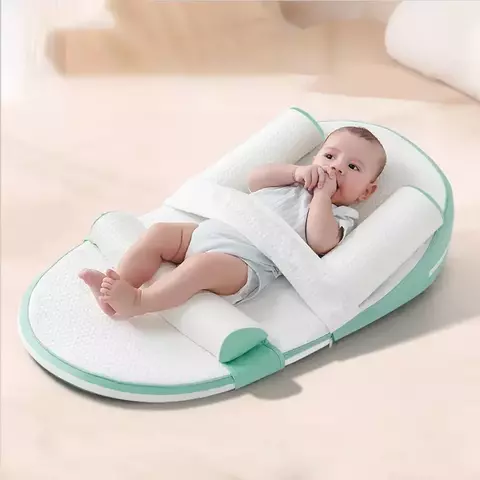 Travesseiro anti-vômito para bebês, com almofadas laterais, confeccionada em Poliéster/Algodão