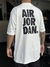 Camiseta Oversized Jump Man White na internet