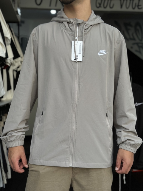 Jaqueta Corta Vento Impermeável Nike Caqui - comprar online