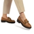 Loafer em Couro Caramelo com Enfeite de Corrente Dourada - comprar online