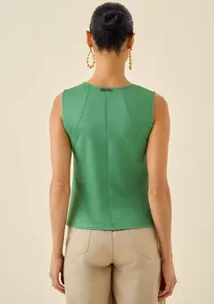 Regata MV com Recortes