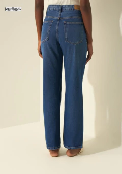 Calça Jeans Reta Lez a Lez na internet
