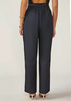 Calça Reta Zinco - LaTrovo 