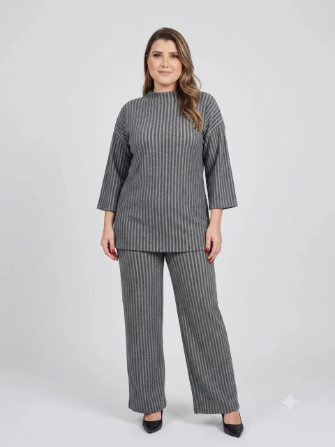 Blusa oversized gola alta cinza Iodice