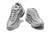 Air Max 95 "Triple Grey" na internet