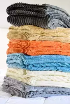 Frazada Acanalada lisa con corderito (2 1/2) - comprar online