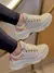 Tênis Feminino Chunky Sneakers Metalizado na internet