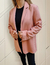 Blazer Crepe Largo Dama Con Detalle De Ajuste En Manga