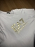 T-SHIRT EMPÓR1O ARM4NI BRANCA - LOGO DOURADA - Pekeno Imports