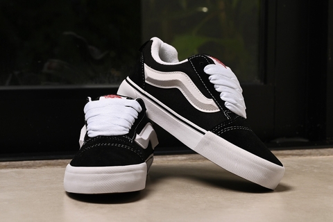 VANS KNU SKOOL