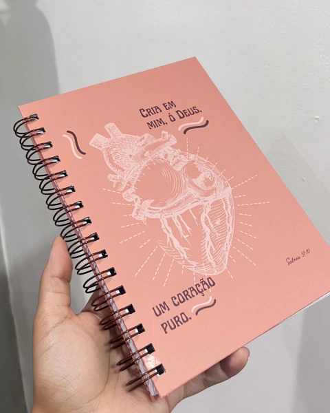 Caderno A5 “Cria Em Mim Oh Deus Um Coração Puro” – 100 Folhas |