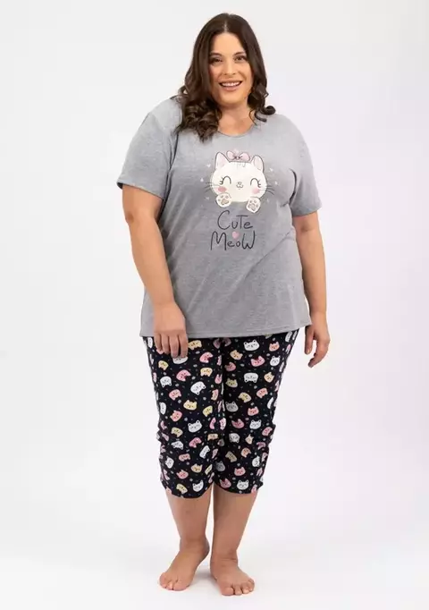 Pijama Feminino Capri Plus Size - Gatinhos De Férias Cinza e Preto - comprar online
