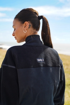 Imagen de campera bomber negra