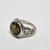 Anillo nácar natural redondo con engarce calado