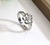 Anillo flor con circón