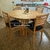 Juego de comedor con mesa redonda. - Ruach Muebles