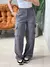 Calça Feminina Alfaiataria Pantalona Carpenter - comprar online