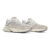 New Balance 9060 Lunar New Year na internet