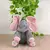 Elefante de Pelúcia que Canta e Interage na internet