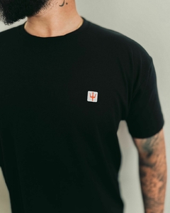 T-Shirt Básica Logo - loja online