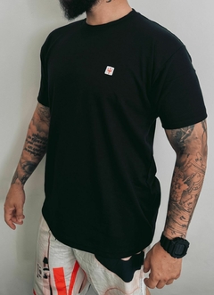 T-Shirt Básica Logo - Nestuan Shore