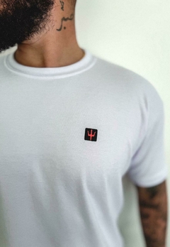 Imagem do T-Shirt Básica Logo