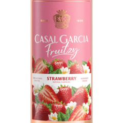 Casal Garcia Fruitzy Morango750ml - XVINO