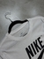 Camiseta Nike Sportswear Logo - Plug dos Caps