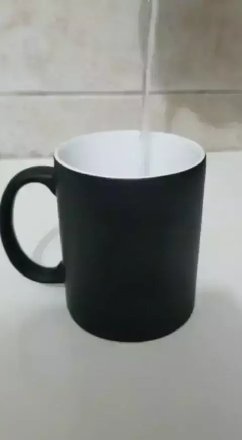 Caneca Mágica em Cerâmica Importada 325ml Personalizada com seu Tema Preferido - comprar online