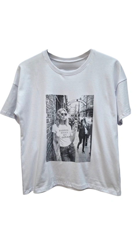 C522 REMERA SMILE