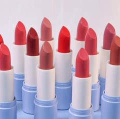 Labial en barra Miss Lary Retro - comprar online