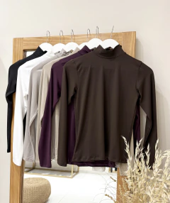 Remera cuello polera - comprar online