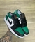 Air Jordan Verde/Branco/Preto na internet