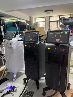 DEPILAÇÃO A LASER TITANIUM – TRIPLA ONDA | ALEXANDRITE + DIODO + ND YAG | TECNOLOGIA PROFISSIONAL COMPLETA - comprar online