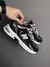 Imagen de 2x1 | ZAPATILLAS NEW BALANCE 530 BLANCAS + NEGRAS