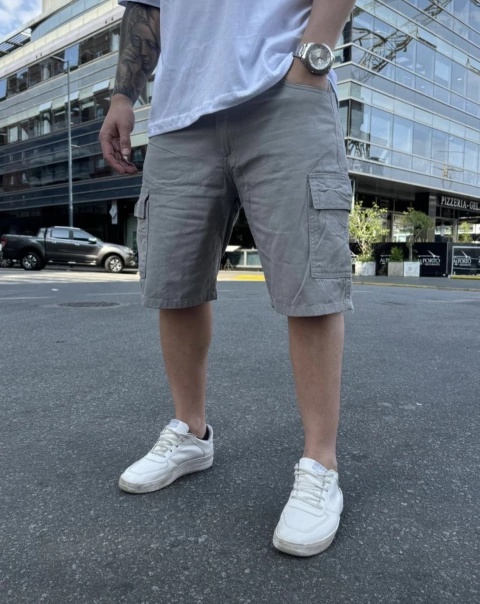 Bermuda mom cargo Beige