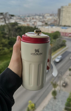 Vaso térmico Stanley con sensor en internet