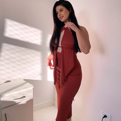 Conjunto Saia Midi + Batinha na internet