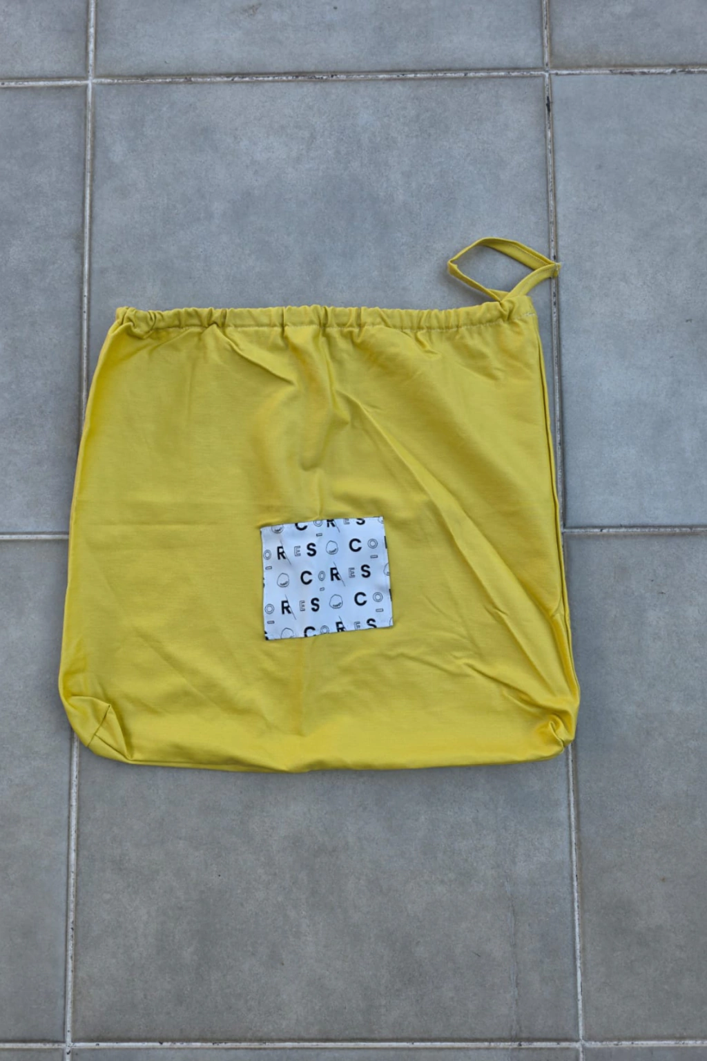 Sobre Cores Amarillo