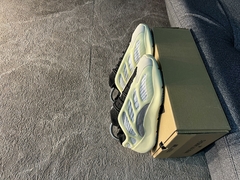 Yeezy 700 V3