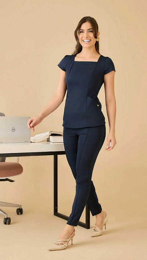 Scrub Yasmin P azul marinho - comprar online