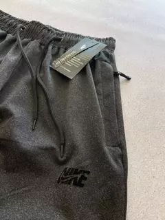 Pantalón Deportivo Nike – Sin Frisa - tienda online