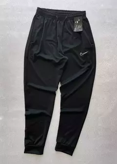 Pantalón Deportivo Nike – Sin Frisa en internet