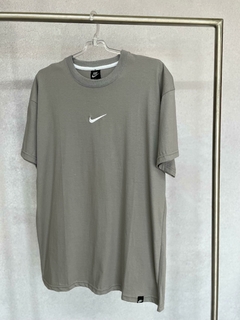 Remeras Nike/Adidas de algodón - unisex en internet
