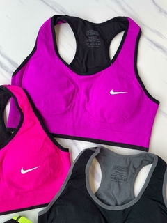 Top Nike Armado - talle L - Athenea