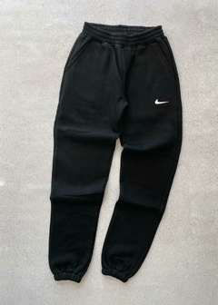 Jogging nike - falla (talle XXL)
