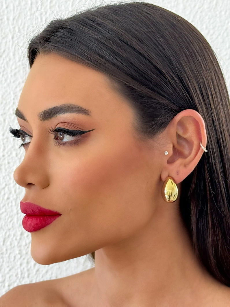Brinco Folheado a Ouro 18k e Prata Gota Redonda Lisa