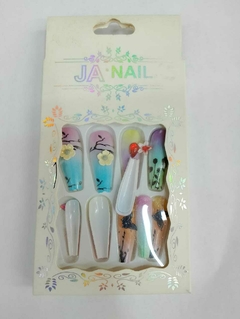 UÑAS POSTIZAS
